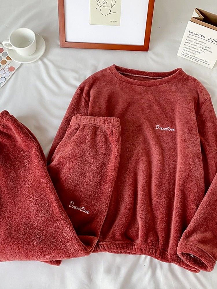 Winter Soft Velvet Pajamas Set